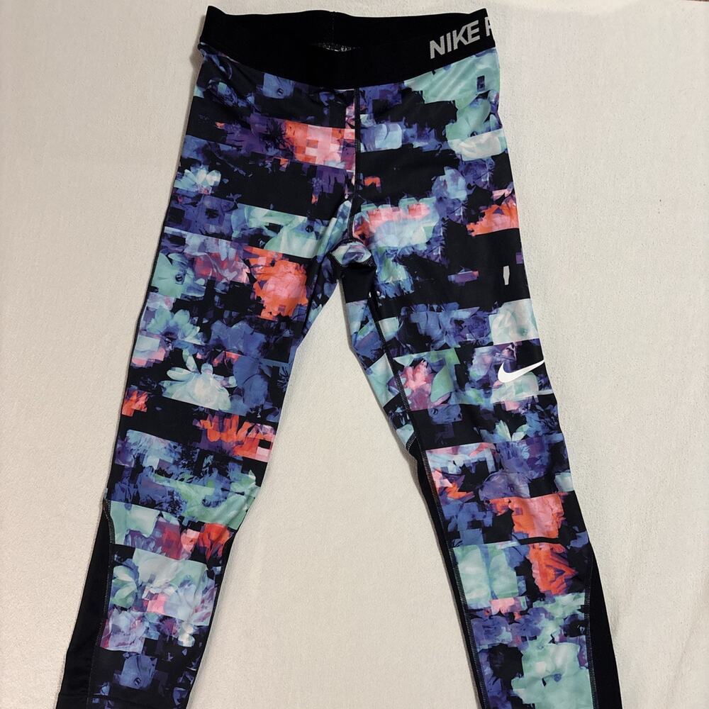 Nike Pro-Dri-Fit Women’s Sz.S/Black-Multicolor/Running